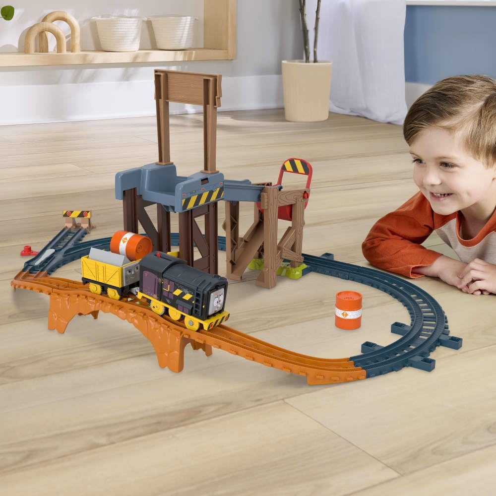 Thomas & Friends Motorized Toy Train Set Diesel’s Lift & Load Construction with Track & Cargo for Preschool Kids Ages 3+ Years