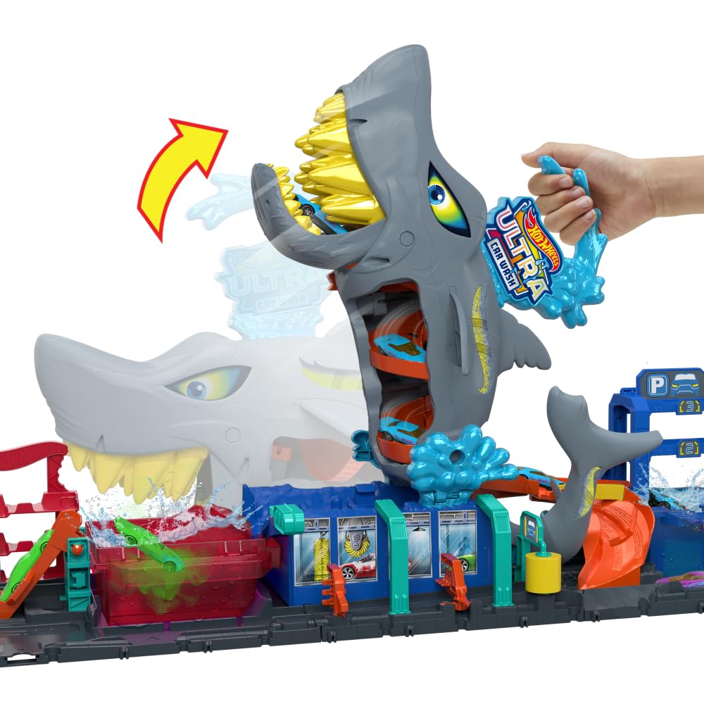 Hot Wheels City Track Set, Ultra Shark Car Wash with 1:64 Scale Color Reveal Toy Vehicle, Repeat Color-Change Feature, Storage