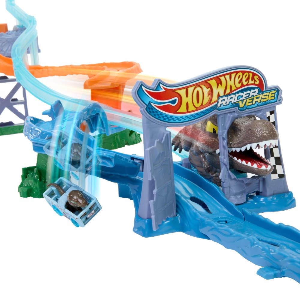Hot Wheels Toy Car Track Set, RacerVerse Jurassic World Crash & Splash Playset with Die-Cast Velociraptor Vehicle, Dinosaur Race with Spinosaurus