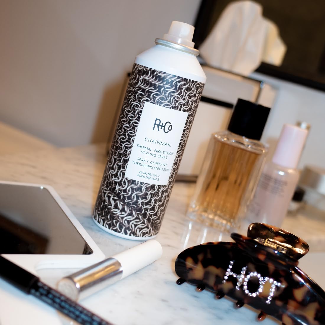 R+Co Chainmail Heat Protection Spray For Hair | Thermal Protection + Flexible Hold + Silky Shine | Vegan + Cruelty-Free | 5 Oz