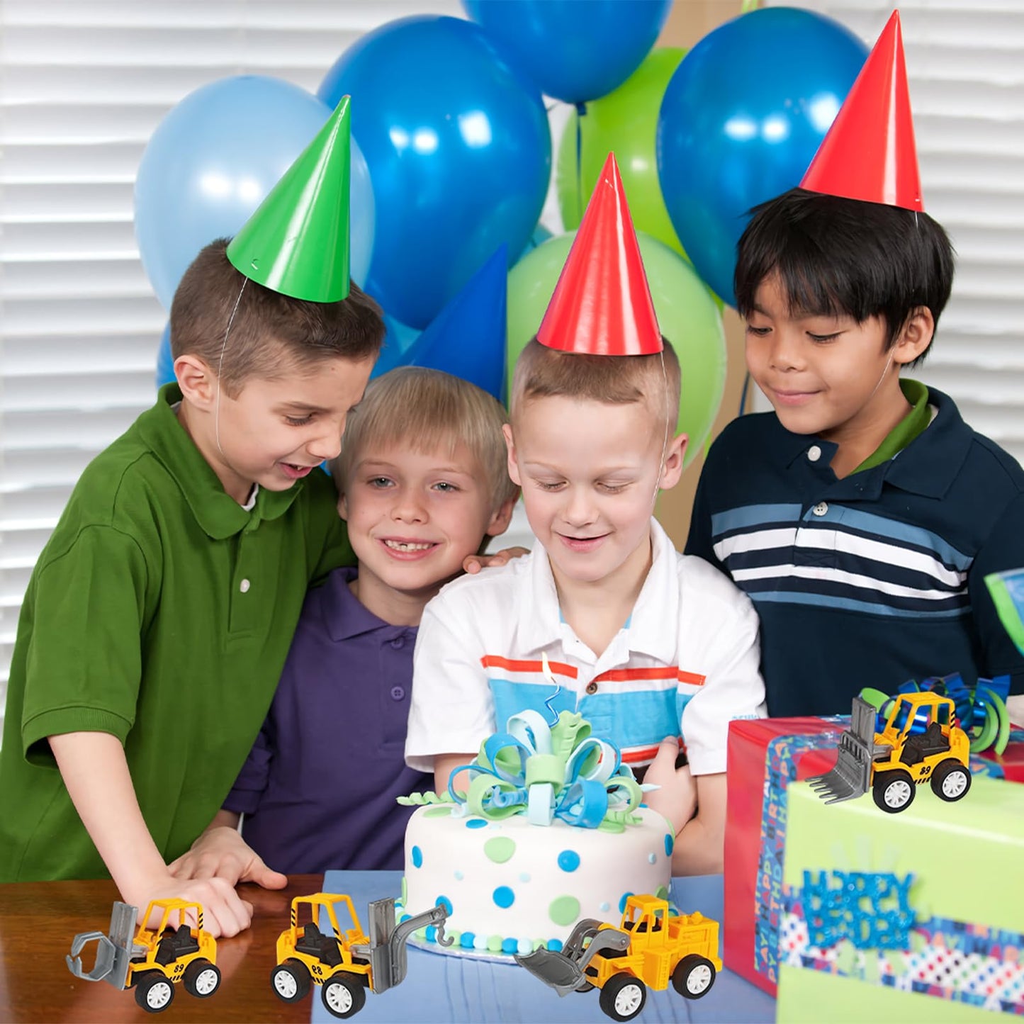 OJYUDD 24 Pcs Mini Construction Vehicles,Pull Back Engineering Vehicles,Play Figure Vehicles Toys for Birthday Party Favors,Gifts,Rewards