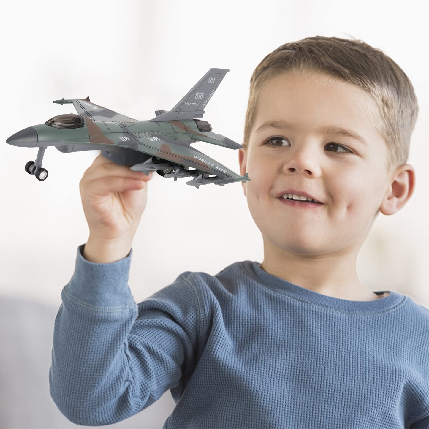 Diecast Fighter Jet Toy Military Falcon Replica Model - 1:400 Scale Airplane Pullback Metal Alloy Aircraft Vehicle with Flashing Lights and Sound