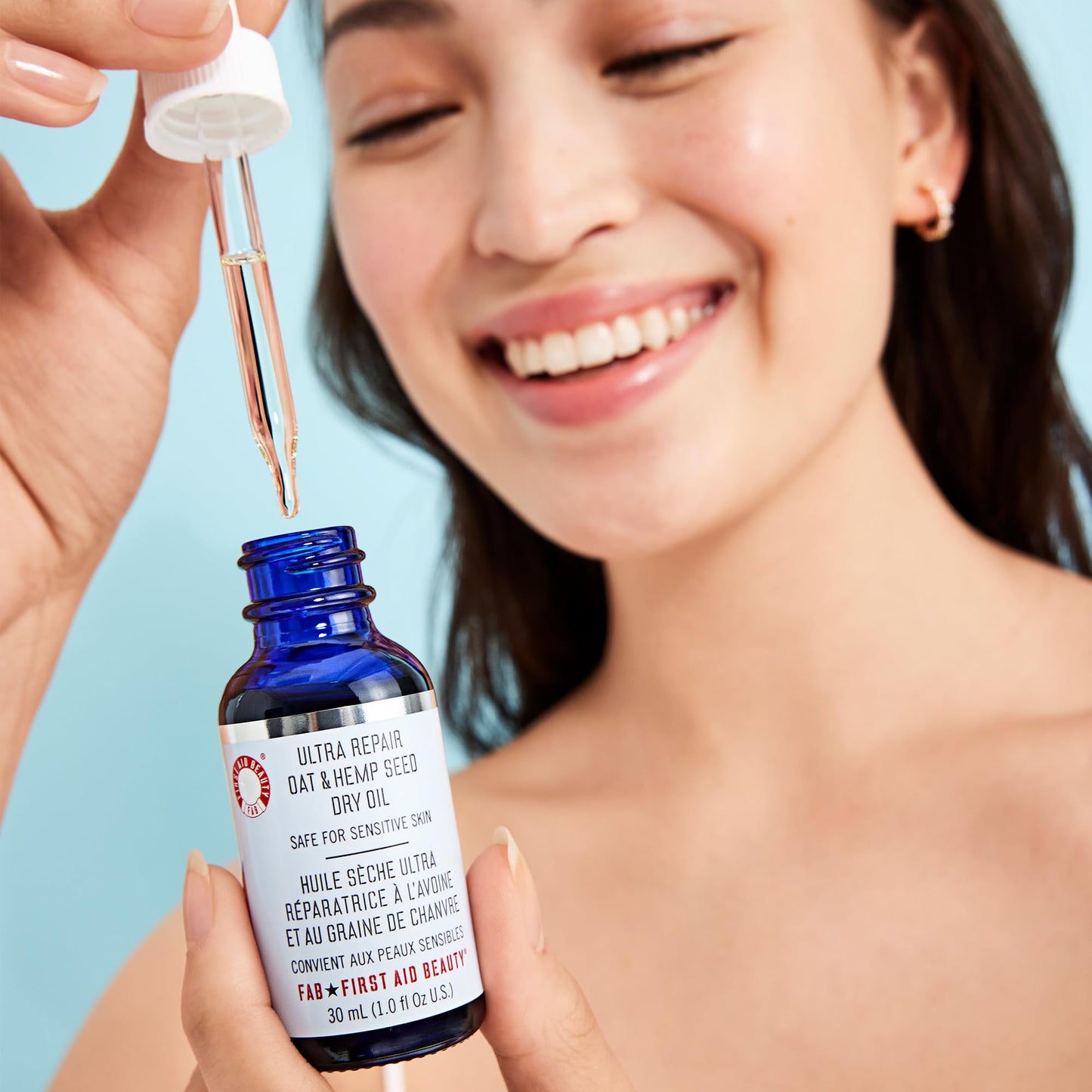 First Aid Beauty Ultra Repair Facial Oil – Hydrating Oat & Hemp Seed Oil with Arnica, Colloidal Oatmeal for Redness Relief, 1 oz