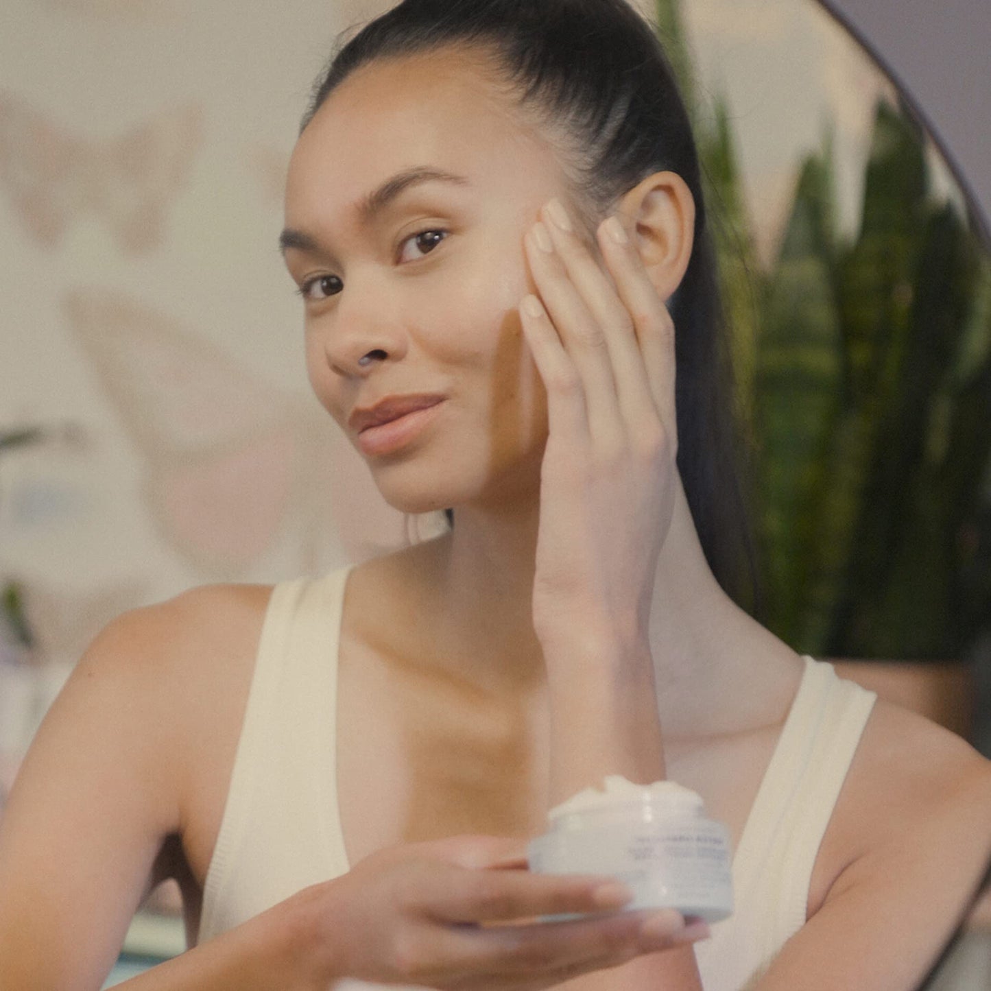 Peter Thomas Roth Water Drench Hyaluronic Cloud Cream – Hydrating Face Moisturizer, Refillable Jar, 72H Hydration, Fragrance-Free