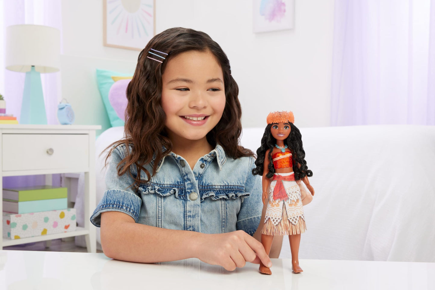 Mattel Disney Princess Moana Doll in Sparkling Fashion with Removable Skirt, Headband and Necklace, Posable & Collectible, Inspired by Movie