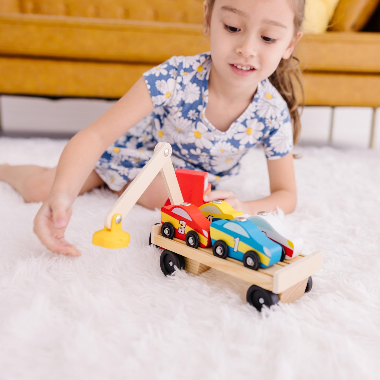 Melissa & Doug Magnetic Car Loader Wooden Toy Set with 4 Cars and 1 Semi-Trailer Truck Crane Wooden Toy, Vehicle Toys for Kids Ages 3+