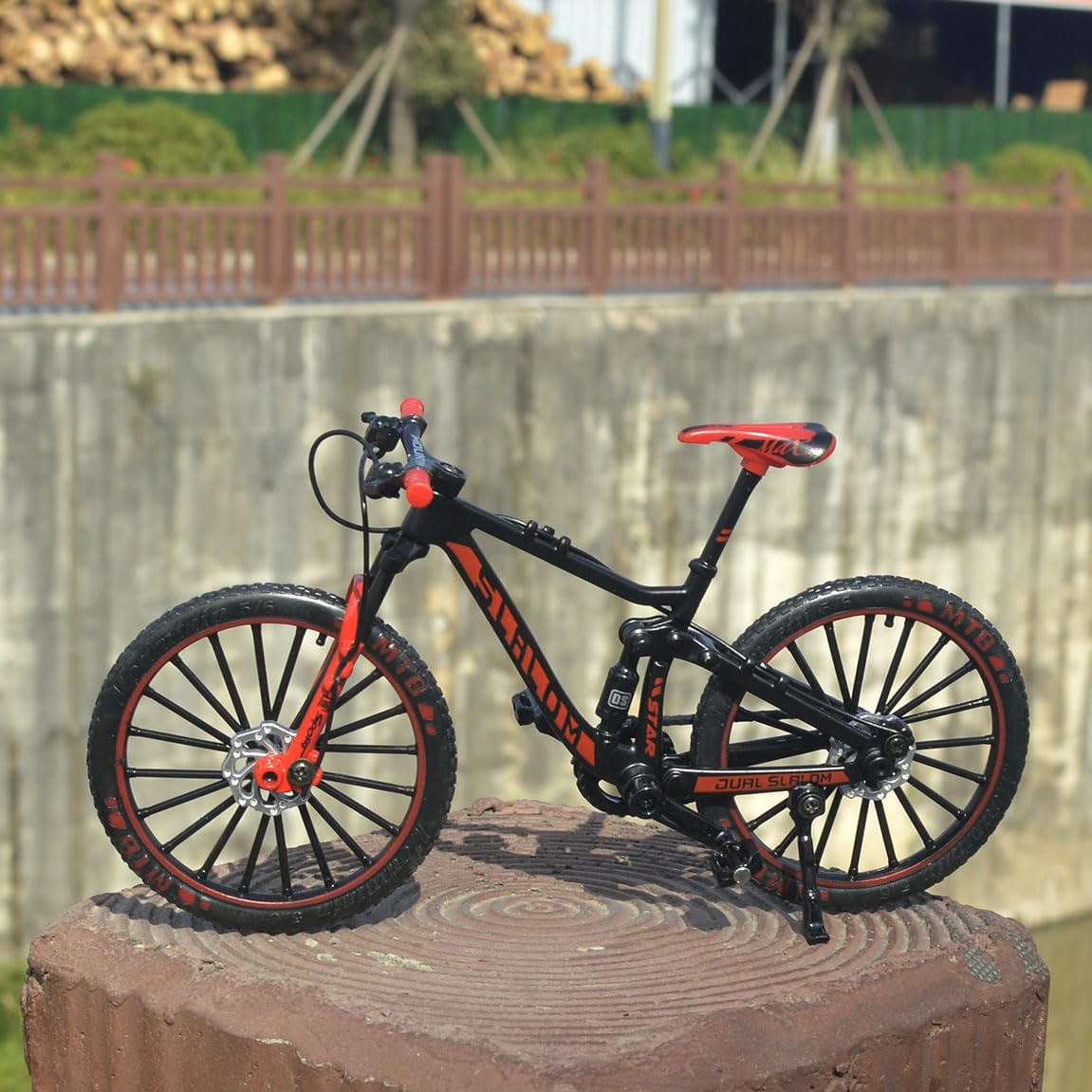 Ailejia Mini Finger Mountain MTB Bike Ornament – Downhill Racing Bicycle Toy, Cake Topper & Home Decoration, Black Red