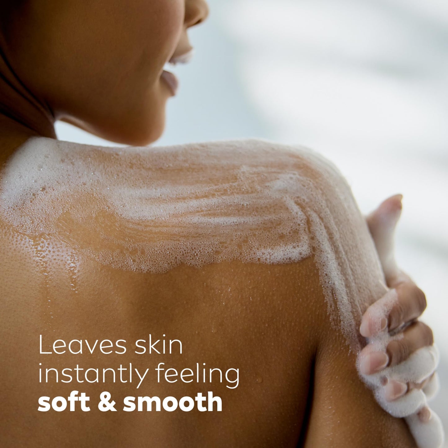 NIVEA Refreshing White Peach & Jasmine Body Wash – Scented with Nourishing Serum, Provitamin B5 & Vitamin E, 20 Fl Oz for Women