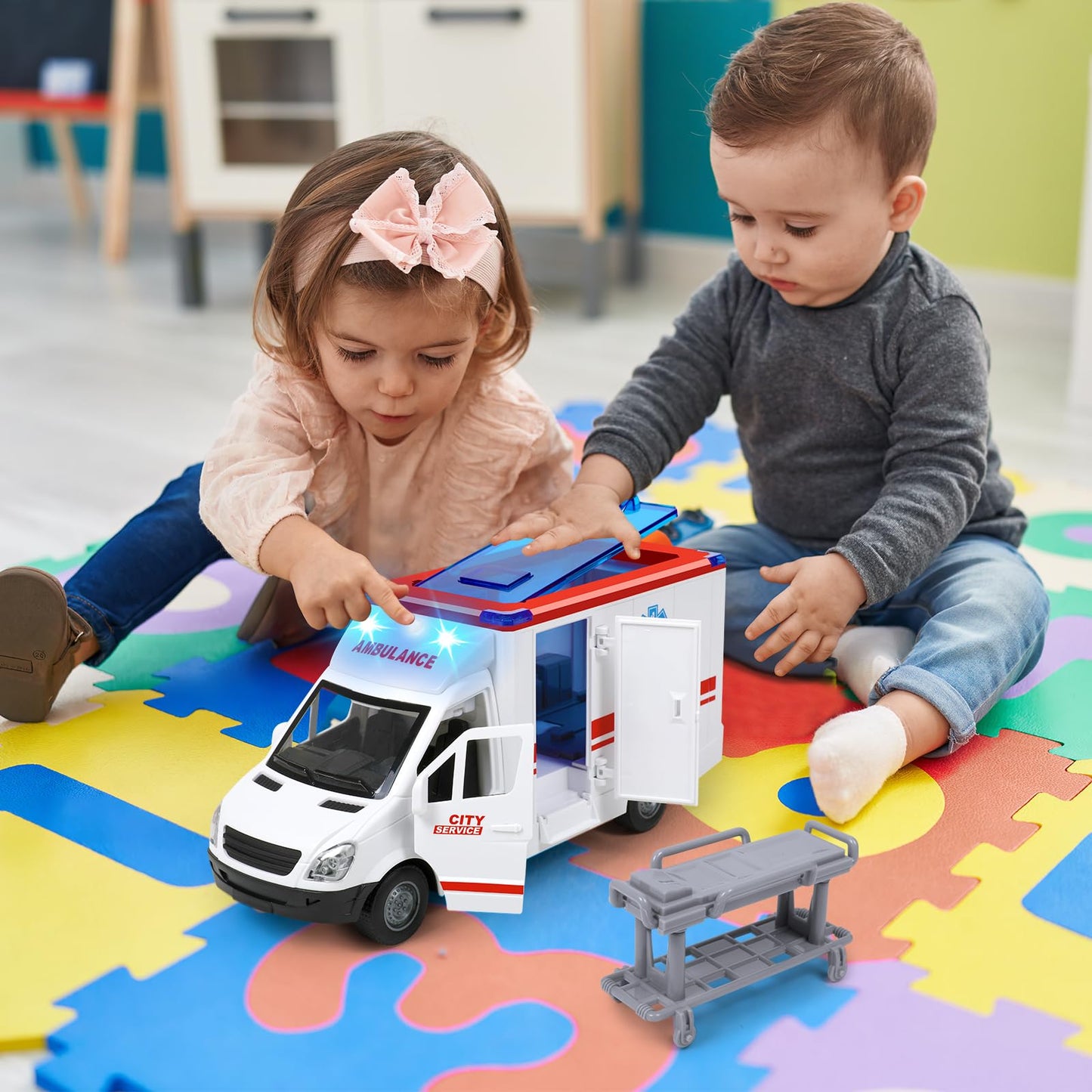 Friction-Powered Toy Ambulance for Kids 3-5, 4 Flashing Lights & Sound, Opening Doors, Hospital Playset Birthday Gift for Boys & Girls