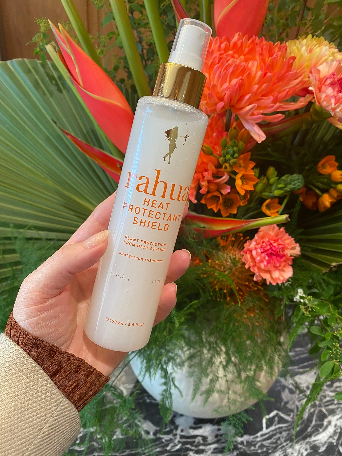 Rahua Heat Protectant Shield Spray, Vegan Thermal Styling Primer, Lightweight Heat Protection for All Hair, Tropical Guava & Coconut, 6.5 Fl Oz