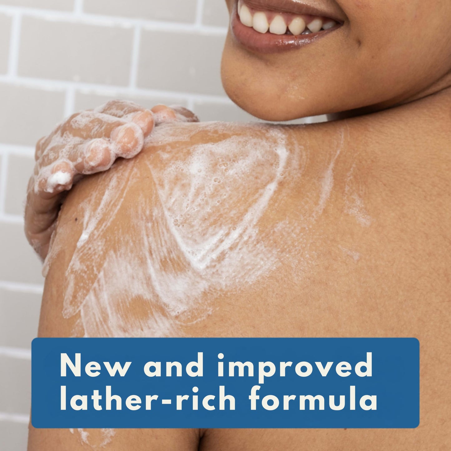 Aveeno Skin Relief Fragrance-Free Body Wash, Triple Oat Formula, Gentle Daily Cleanser for Dry, Sensitive, Itchy Skin, 33 fl oz