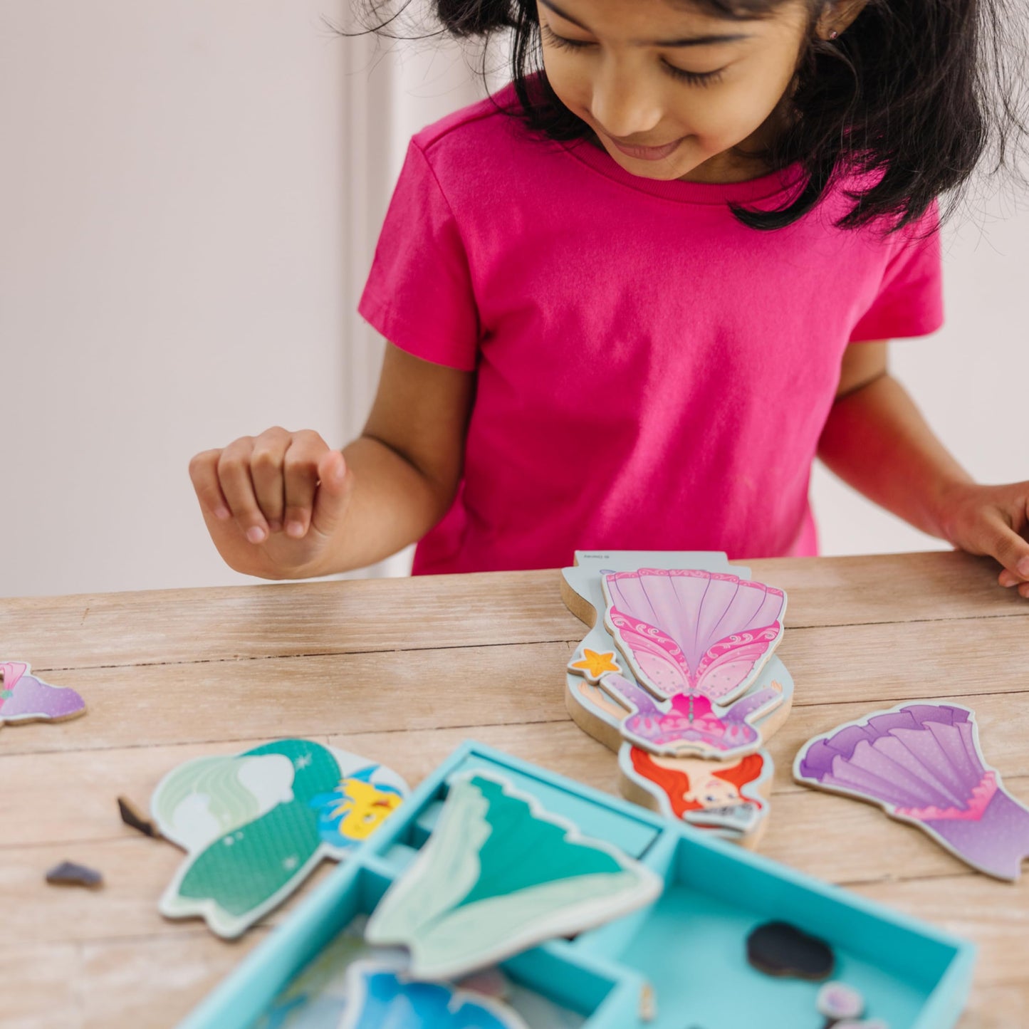 Melissa & Doug Disney Ariel Magnetic Wooden Dress-Up Doll Pretend Play Set (35 Pieces) Magnetic Dolls, Pretend Play & Preschool Toys for Kids Ages 3+