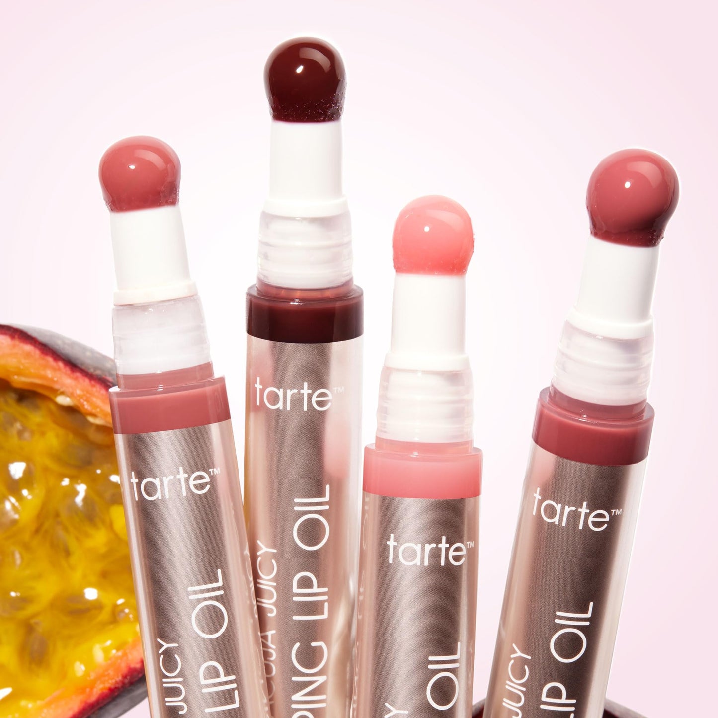 Tarte Maracuja Juicy Plumping Lip Oil – Hydrating Lip Plumper Gloss with Hyaluronic Acid & Vitamin E, Vegan & Cruelty-Free