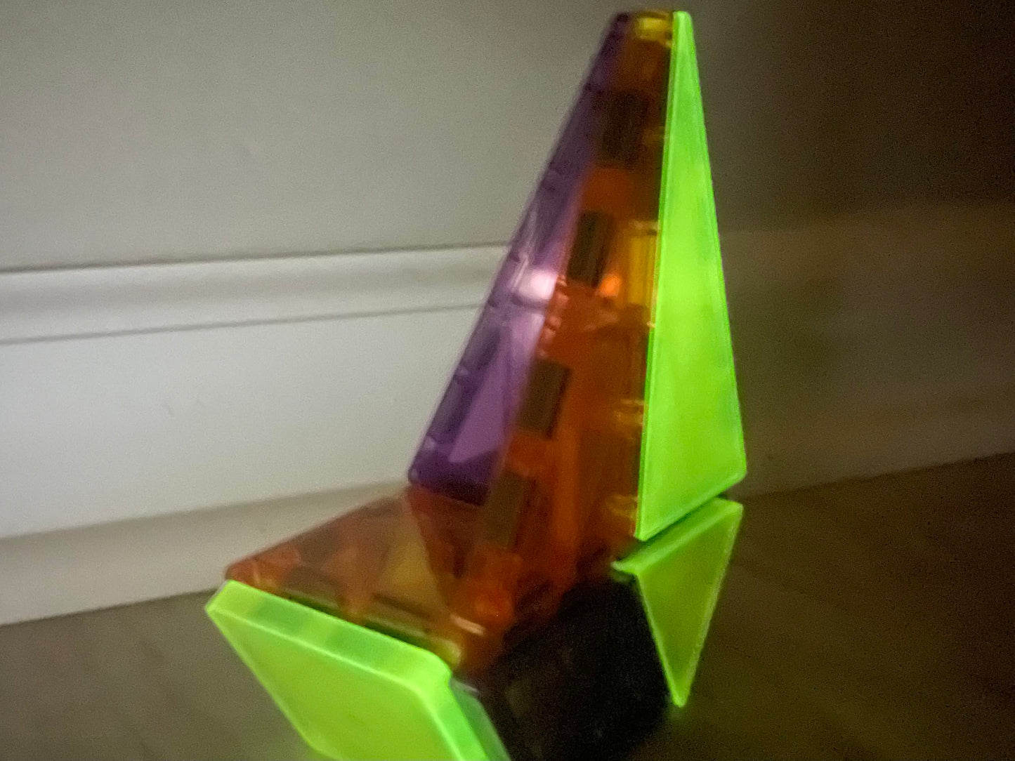 CreateOn Crayola Halloween Mini Magnetic PIP-Tiles Glow in The Dark Building Set, STEM Magnetic Travel Toys for Kids Ages 3+, 24 Pieces