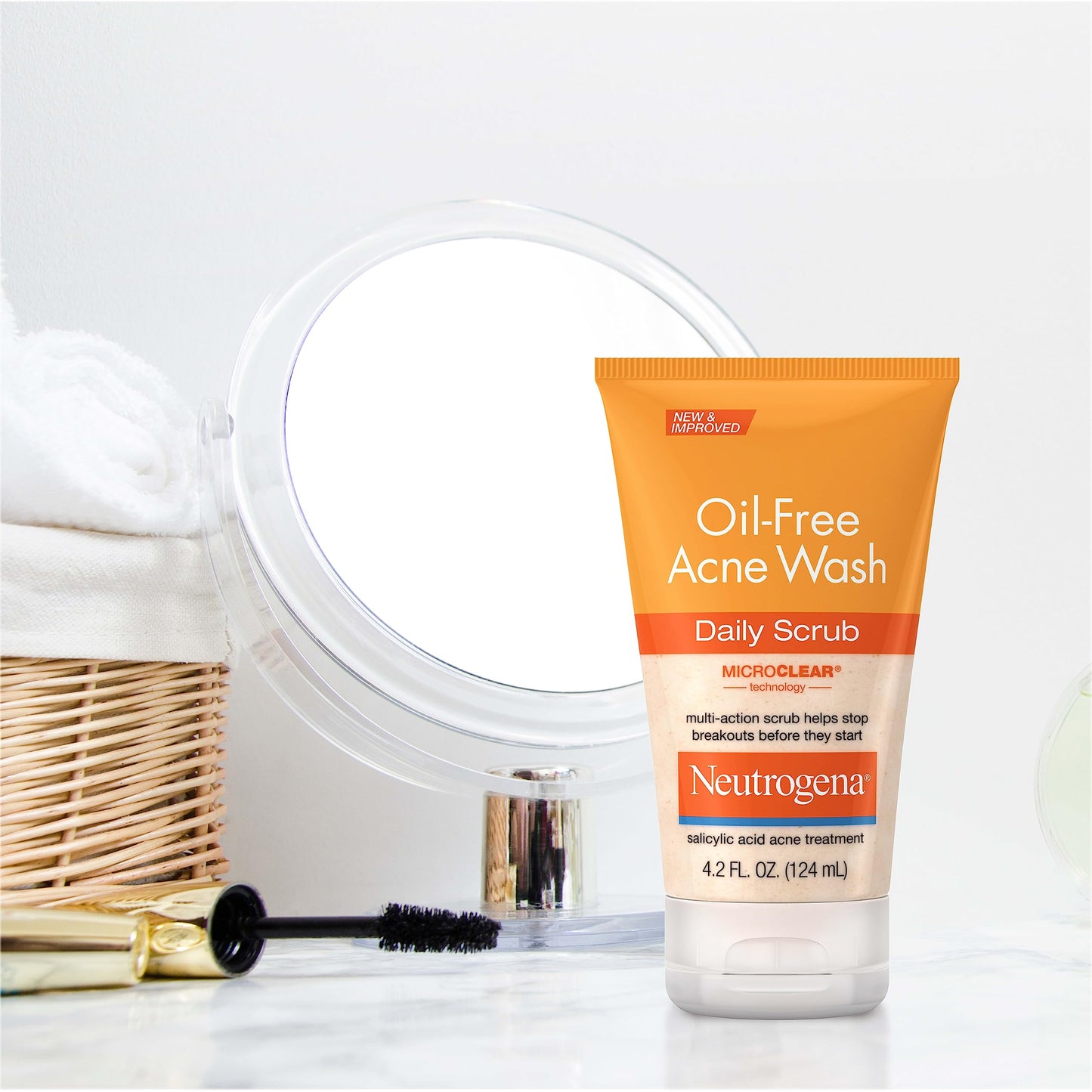 Neutrogena Oil-Free Acne Face Wash, 2% Salicylic Acid Daily Scrub & Treatment for Oily, Acne-Prone Skin, 4.2 fl. oz