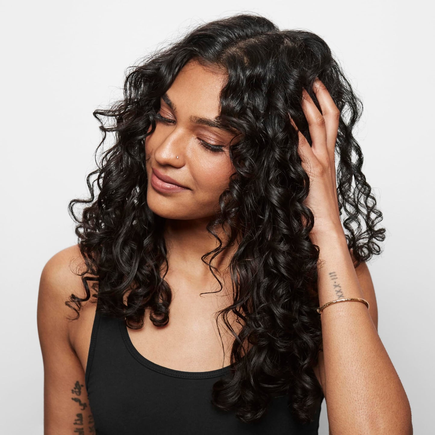 Bumble and bumble. Creme De Coco Coconut Conditioner | For Rich Moisture | Anti Frizz + Hydrating | Curly, Wavy, Straight, 8.5 Fl Oz