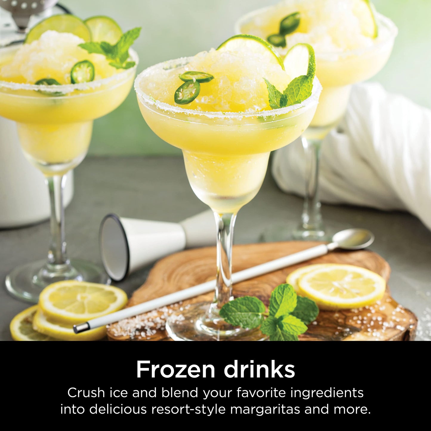 Ninja Professional Blender 1000W, Total Crushing Technology for Smoothies, Ice & Frozen Fruit, 72oz Countertop Pitcher, Black/Grey, BL610