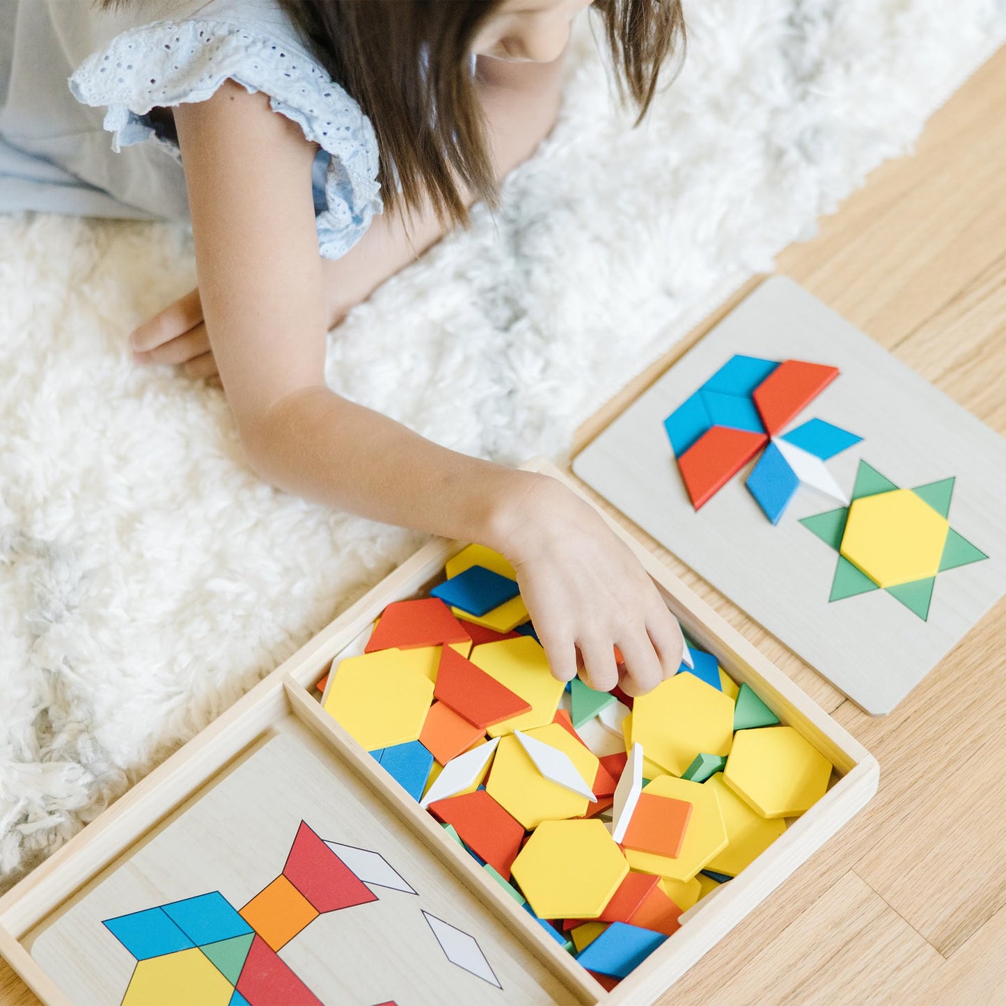 Melissa & Doug Pattern Blocks & Boards Set - 120 Wooden Shape Tiles, 5 Double-Sided Puzzle Boards, Montessori Tangram Toy for Kids