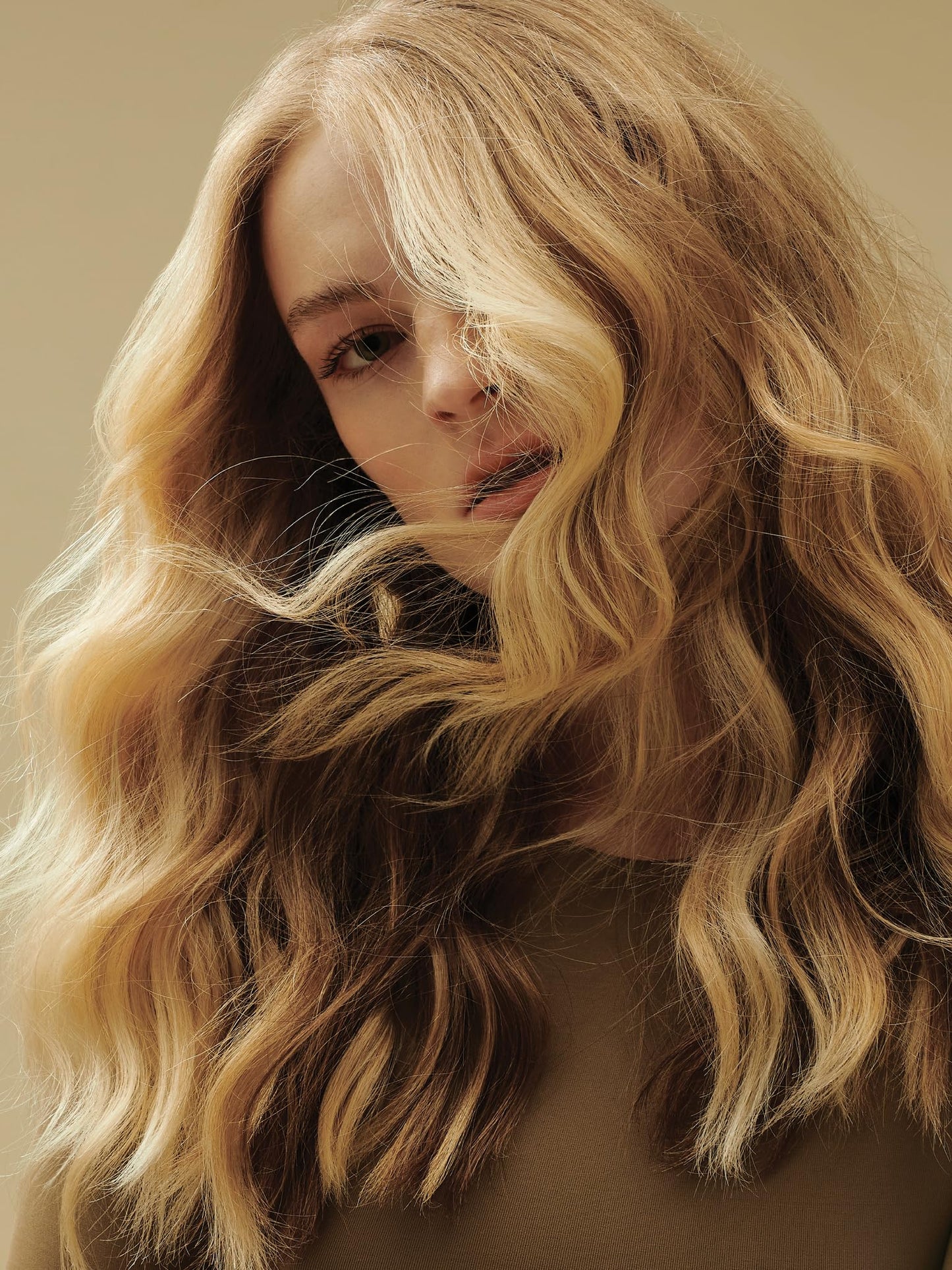 AG Care Foam Weightless Volumizer, Lightweight with Heat Protection for Fuller Looking Hair, 5 Fl Oz