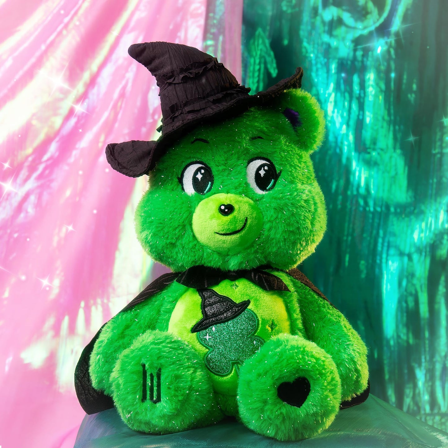 Care Bears - x Wicked 2-Pack - Love-a-Lot Bear as Glinda & Good Luck Bear as Elphaba