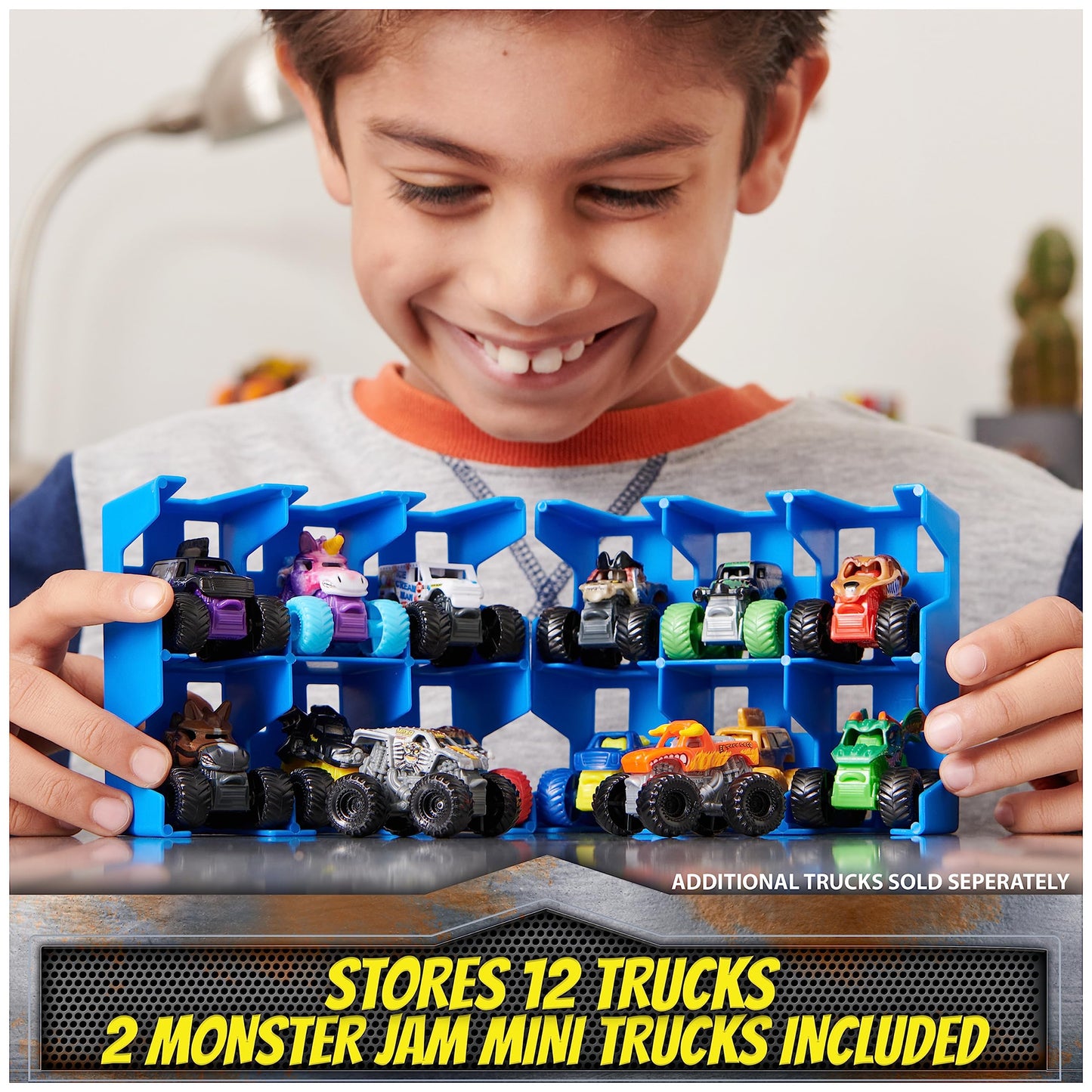 Monster Jam Mini Freestyle Flip Arena Playset and Storage with 2 Mini Trucks, Kids Toys for Boys and Girls Ages 3 and up