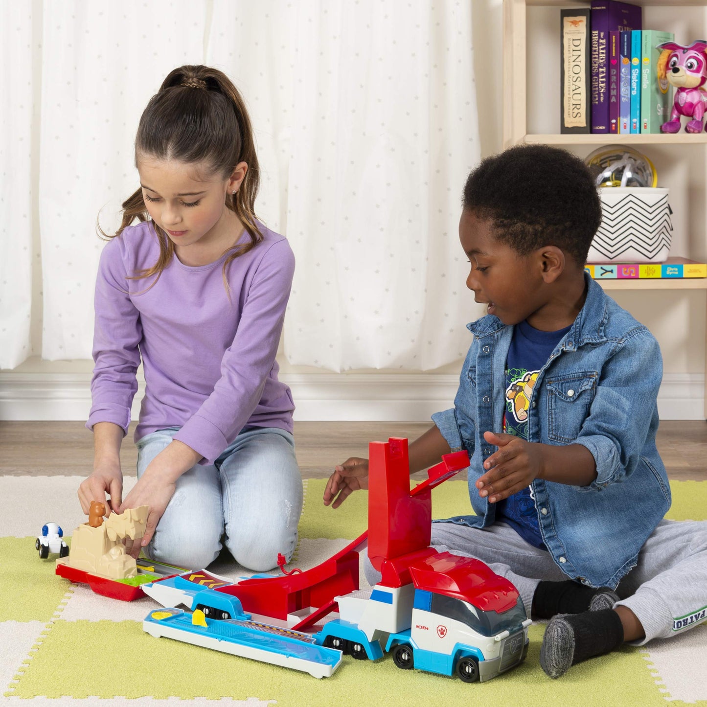 PAW Patrol, Launch’N Haul PAW Patroller, Transforming 2-in-1 Track Set for True Metal Die-Cast Vehicles, Kids Toys for Boys & Girls Ages 3 and Up