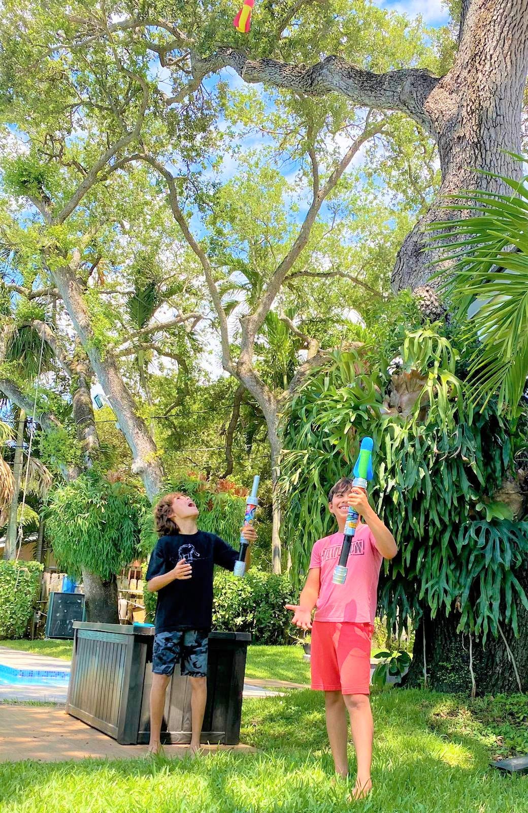 JA-RU Large Handheld Foam Rocket Launcher for Kids – Air-Powered Outdoor Toy, Party Favor & Birthday Gift (1-Pack, Model 673-1A)