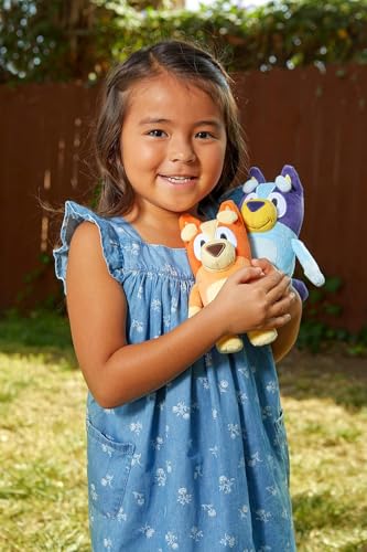 Bluey Bingo Plush Toys Bundle – Exclusive 2-Pack Soft Toys, Deluxe Fabric, Embroidered Detail, Plush Characters for Show Time or Story Time