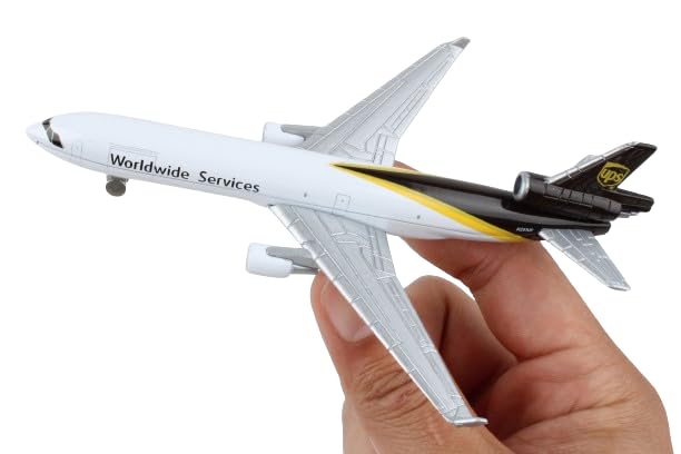 Daron Toy Airplane – UPS MD-11 – Die-Cast Metal Model Airplane Toy with Plastic Parts for Kids Ages 3+