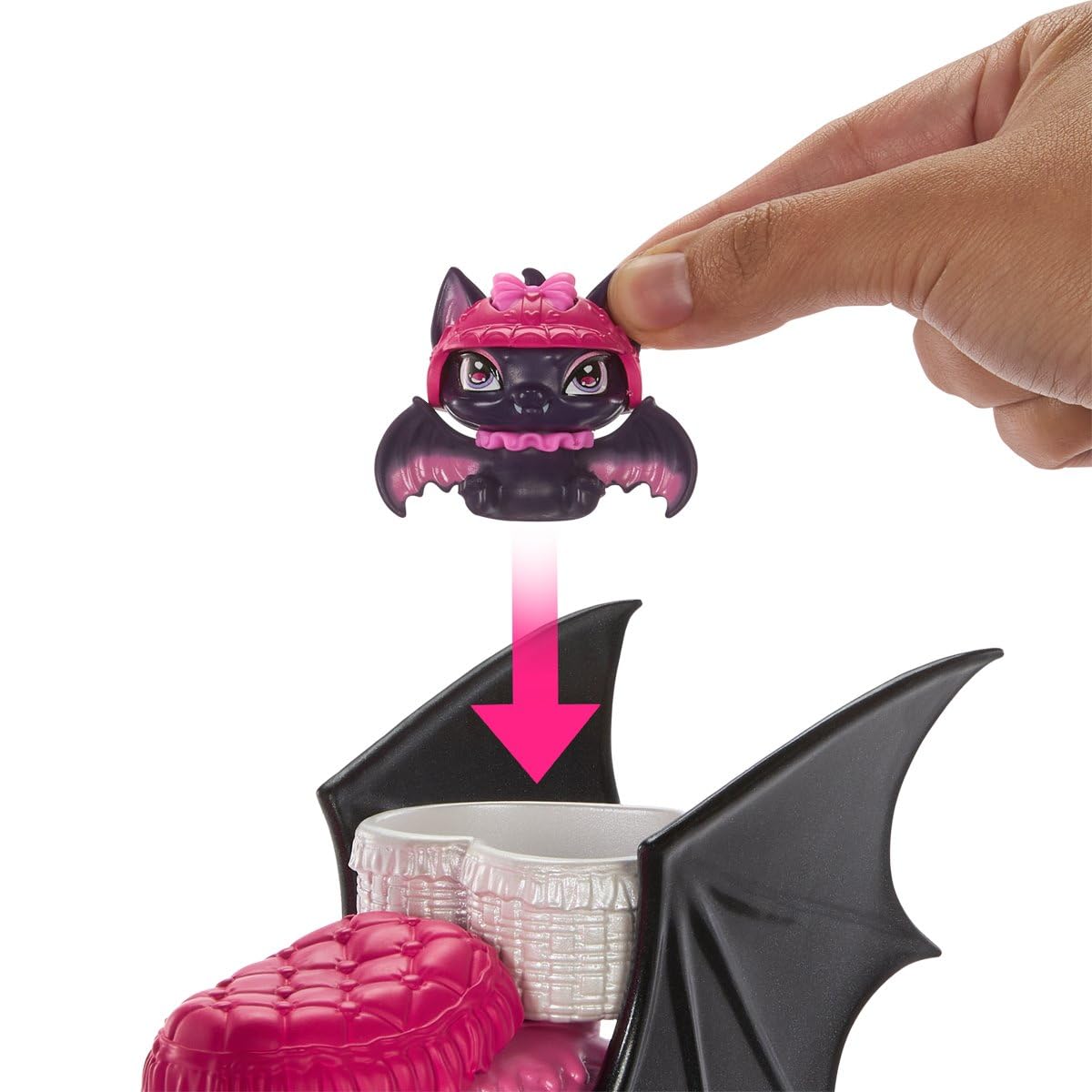 Draculaura and his Scooter Monster hig