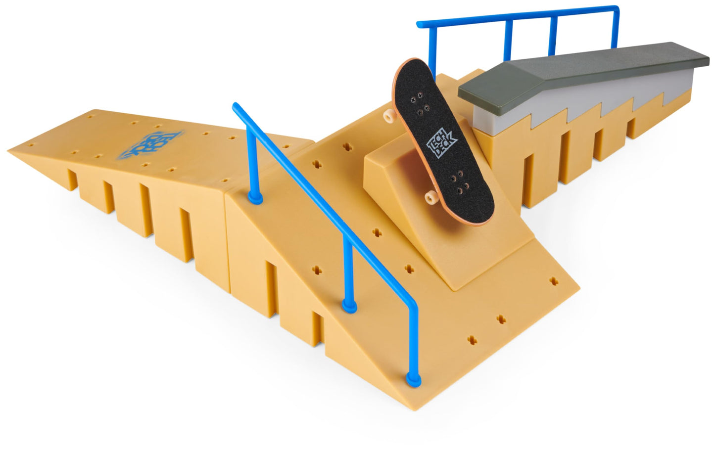 Tech Deck, Jump N’ Grind X-Connect Park Creator, Customizable and Buildable Ramp Set with Exclusive Fingerboard, Kids Toy for Ages 6 and up