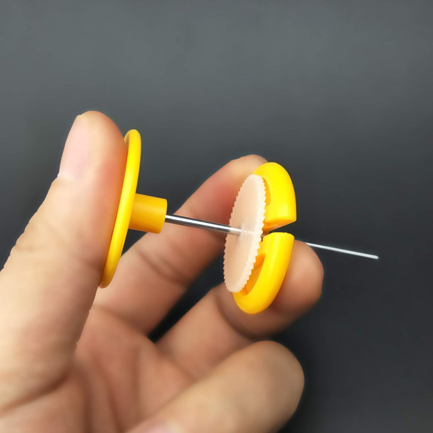 EUDAX 82 pcs Plastic Gear Package Kit - DIY Gear Assortment Accessories Set for Toy Motor Car Robot Various Axle Belt Bushings