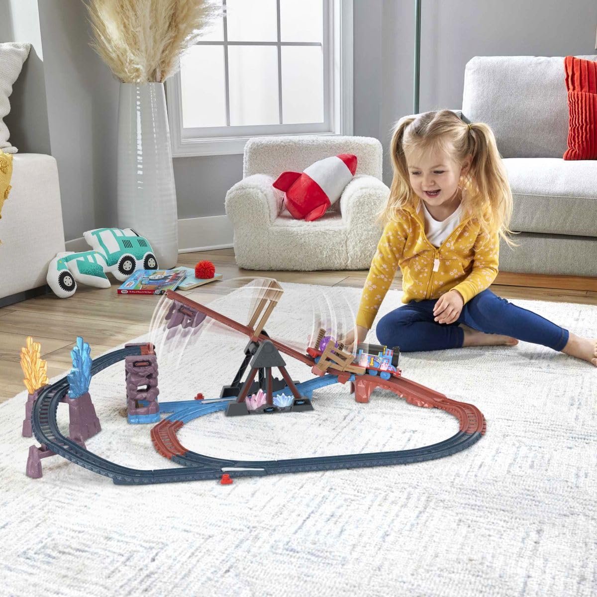 Thomas & Friends Motorized Toy Train Set Crystal Caves Adventure with Thomas, Tipping Bridge & 8 Ft of Track for Preschool Kids Ages 3+ Years