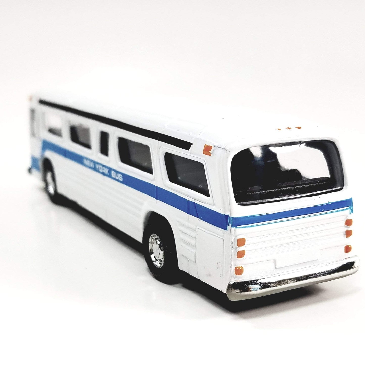 Showcast Classic New York City Central Station White Passenger Bus 6 Diecast Commercial Vehicle, Small