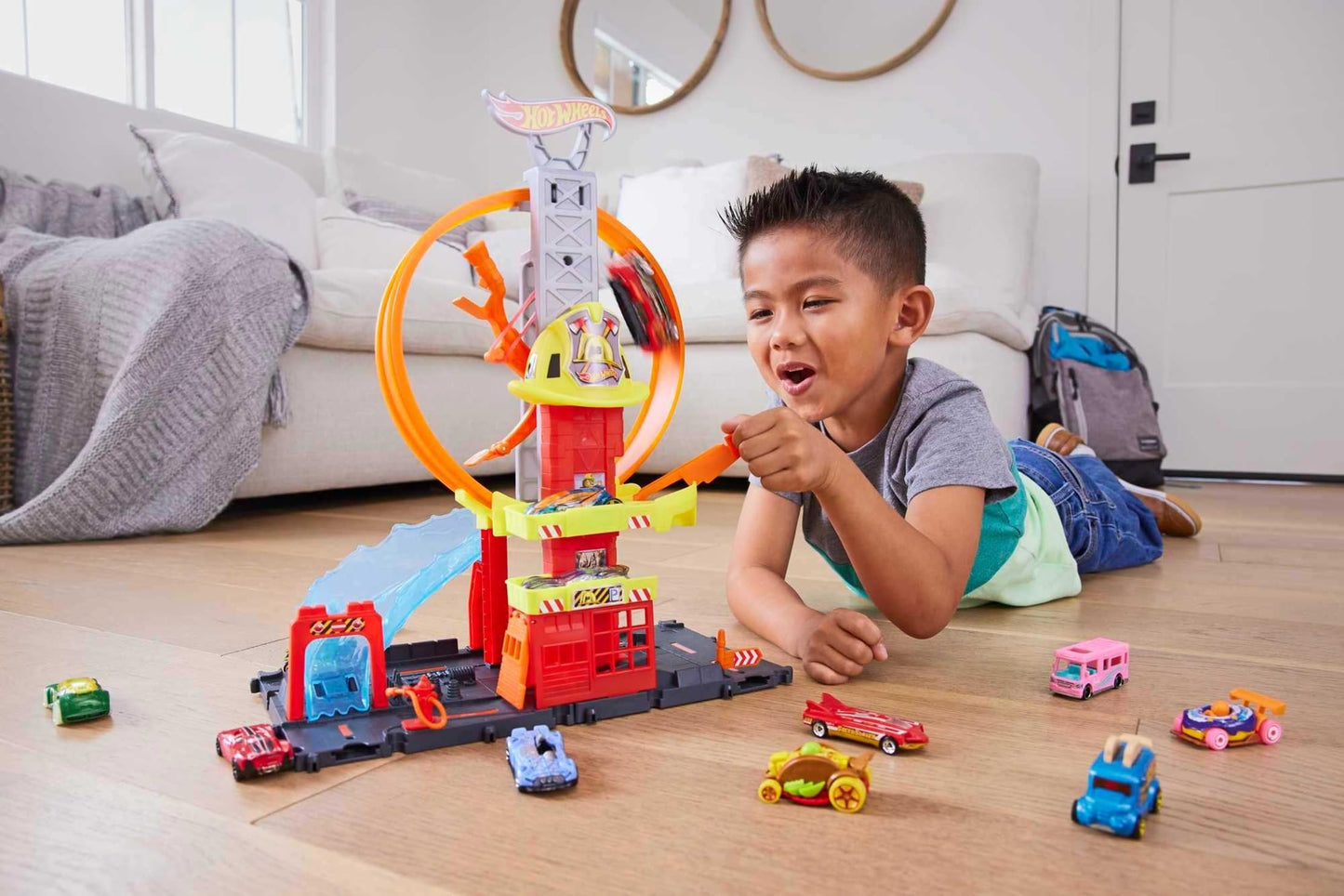 Hot Wheels City Fire Station Playset with 1 Car, Kid-Powered Elevator, Super Loop, Water-Style Ramp & Track Features, Connectable