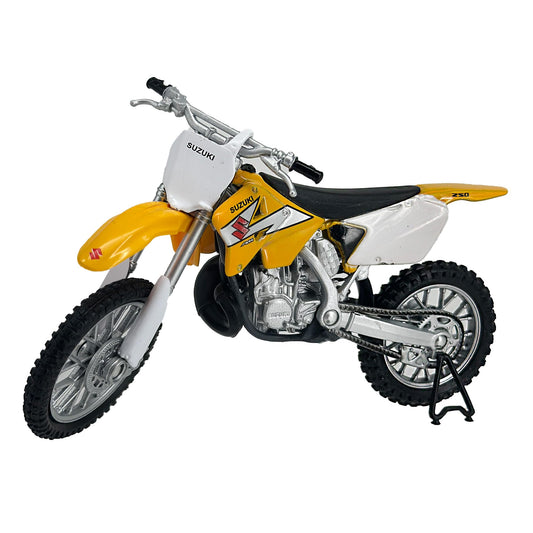 Welly Die Cast Motorcycle Yellow Suzuki RM250, 1:18 Scale, Collectible Model Dirt Bike