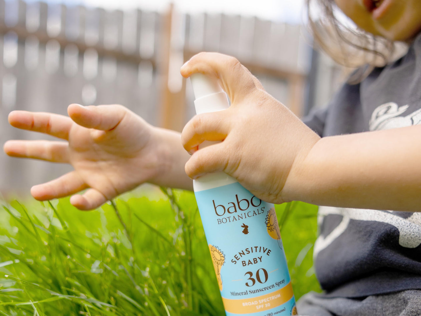 Babo Botanicals SPF 30 Baby Mineral Sunscreen Spray – Fragrance-Free, Non-Aerosol, Zinc Oxide, Water-Resistant for Face & Body