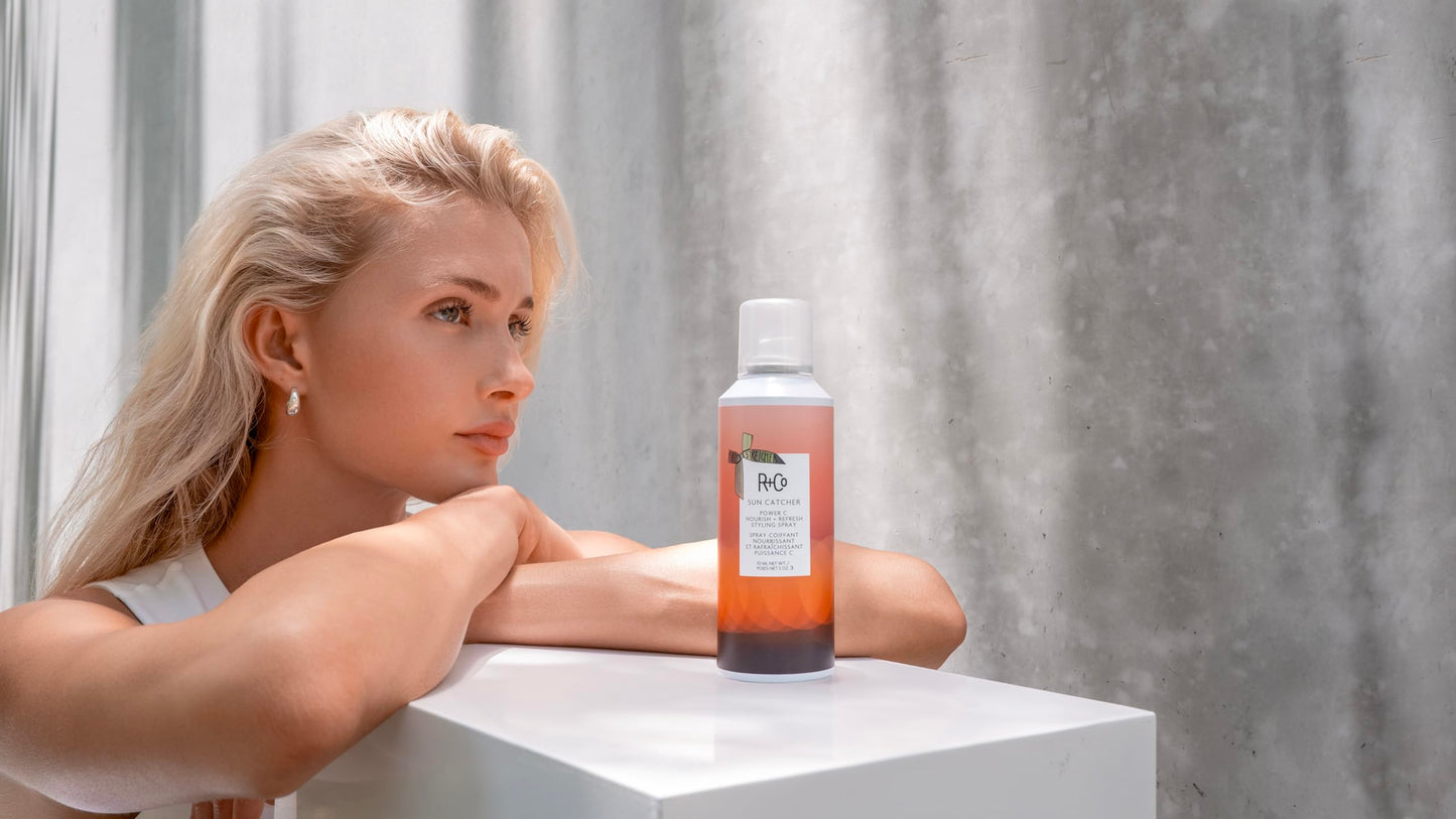 R+Co SUN CATCHER Power C Nourish + Refresh Styling Spray | Vitamin C Leave-In Mist | 450°F Heat, UV & Pollution Protection | Hydrating & Vegan | 5 oz