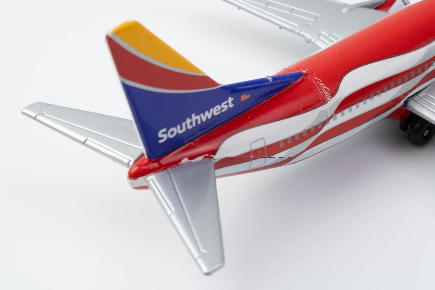 Daron Southwest Freedom One Livery Die-Cast Metal Airplane with Plastic Parts