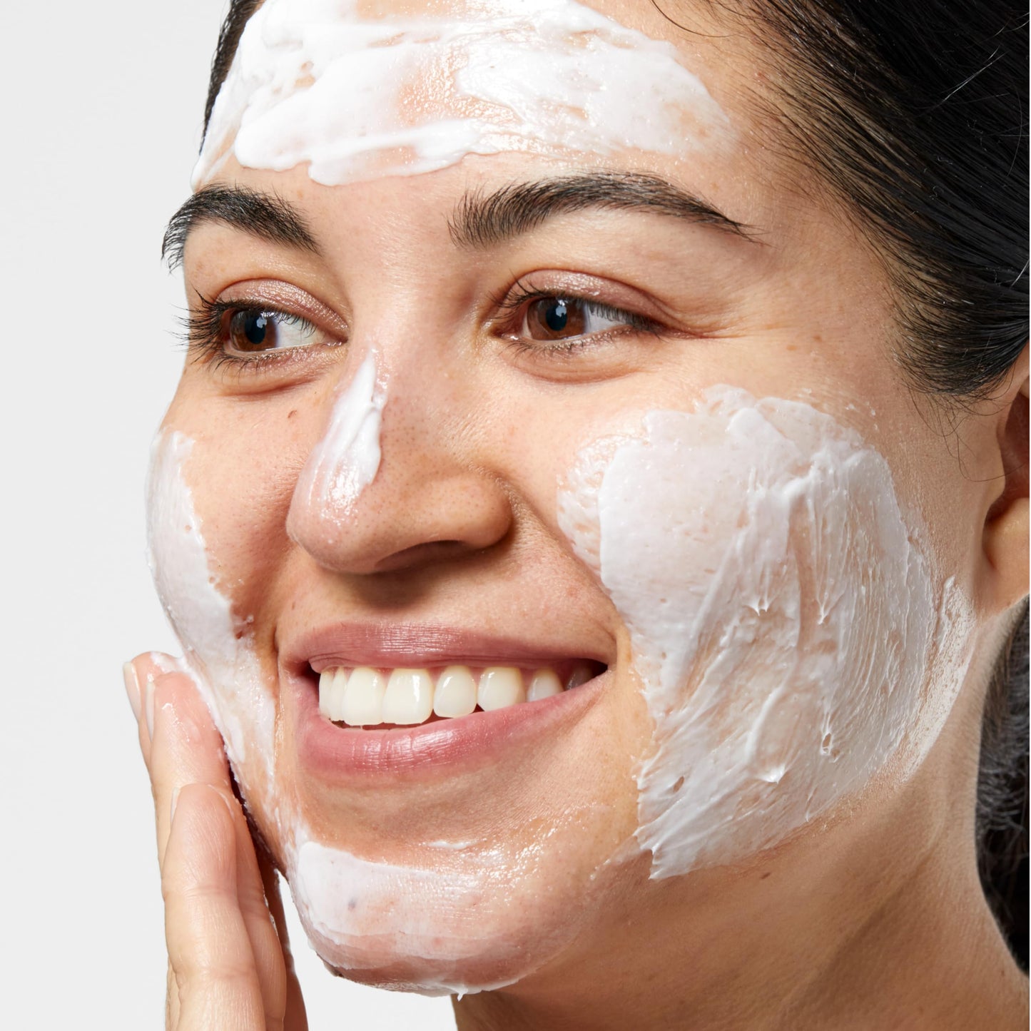 Clinique 7 Day Daily Gentle Face Exfoliator Lightweight Scrub Cream With Silica For All Skin Types, 3.4 Fl Oz