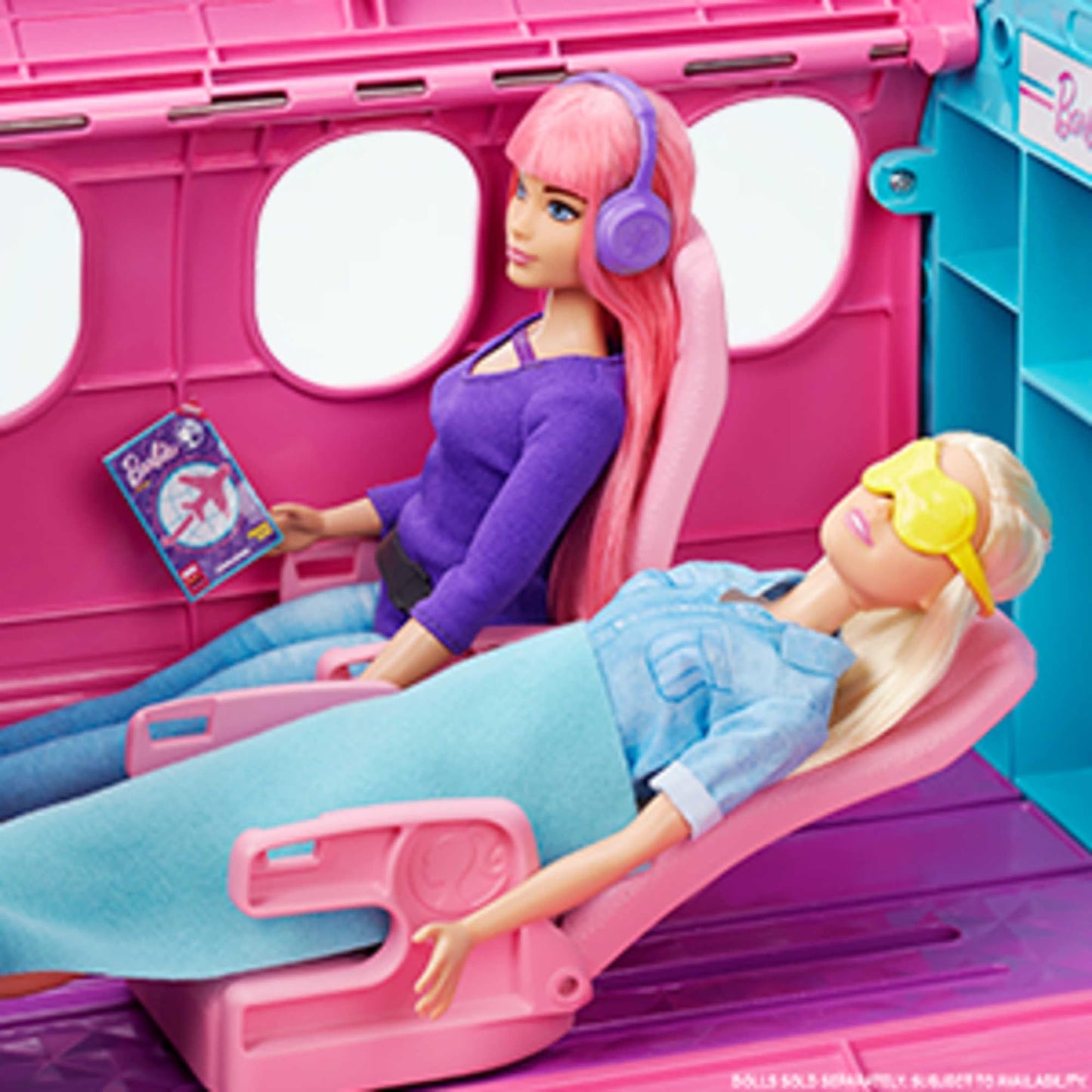 Barbie Dreamplane Airplane Toys Playset with 15+ Accessories Including Puppy, Snack Cart, Reclining Seats and More (Amazon Exclusive)