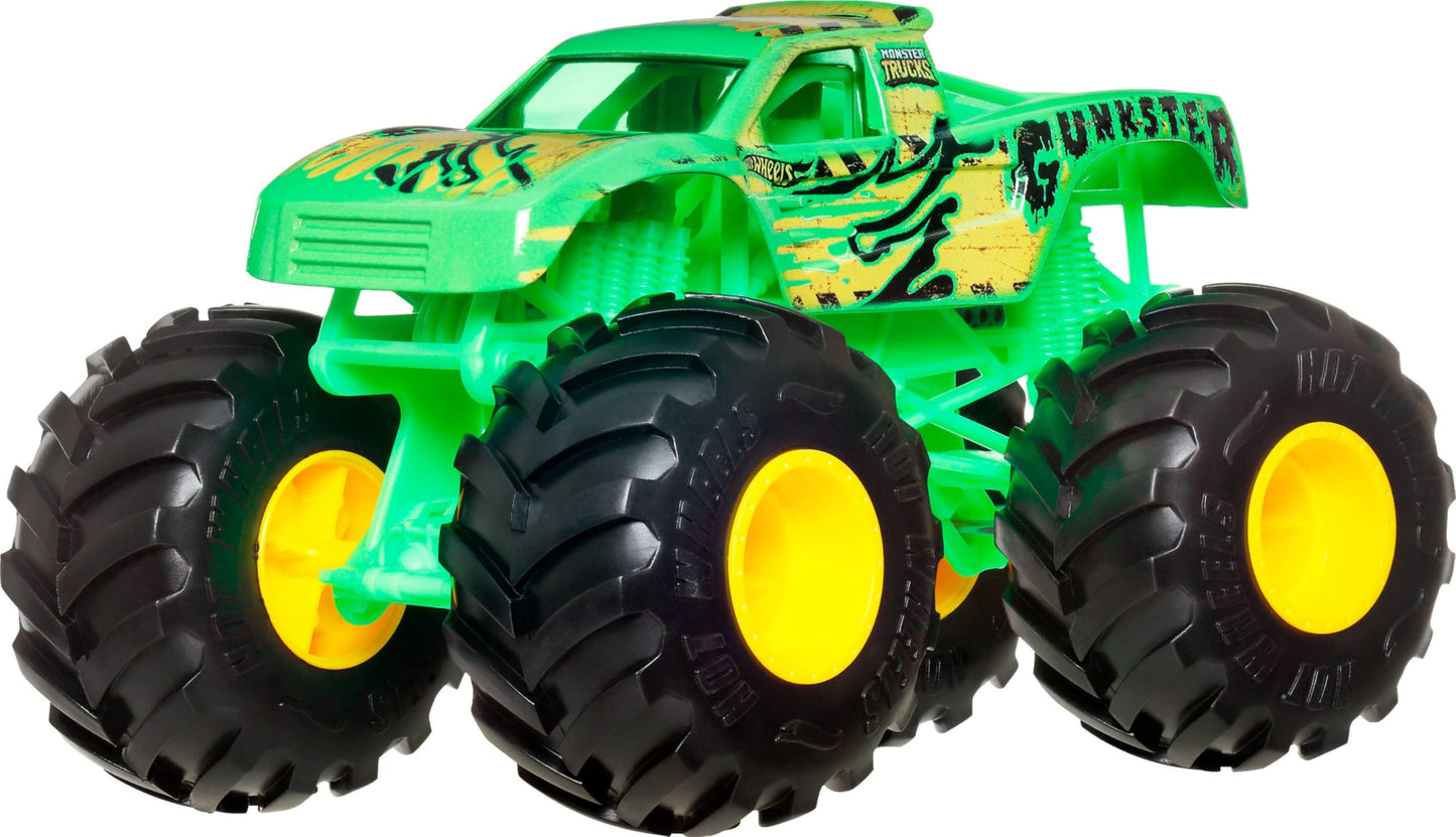 Hot Wheels Monster Trucks, Oversized Monster Truck, 1:24 Scale Die-Cast Toy Truck with Giant Wheels and Cool Designs