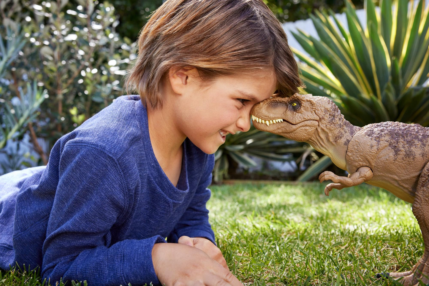 Mattel Jurassic World T. rex Dinosaur Toy with Sound & Movement, All-Out Attack Tyrannosaurus Rex Action Figure with Rampage Attack, Plus Digital Play