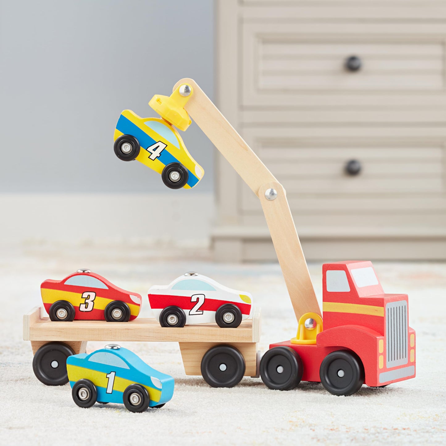 Melissa & Doug Magnetic Car Loader Wooden Toy Set with 4 Cars and 1 Semi-Trailer Truck Crane Wooden Toy, Vehicle Toys for Kids Ages 3+