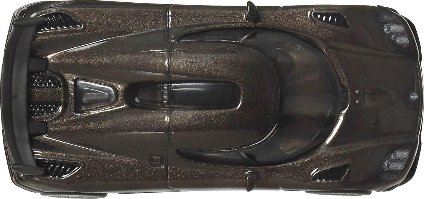 Hot Wheels Cars, Premium Fast & Furious 1:64 Scale Die-Cast Car for Collectors Inspired by Fast & Furious Movie Franchise